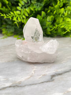 Bergkristal cluster by KEY LIME STORE