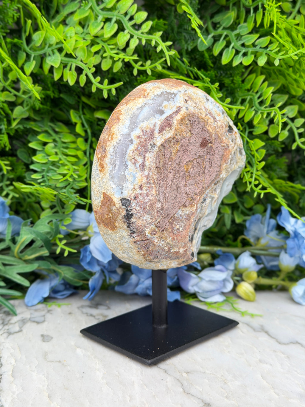 Halve Agaat op standaard (944 gr/16 cm)