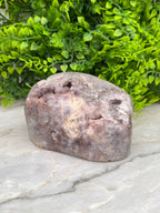 Roze amethist sculptuur