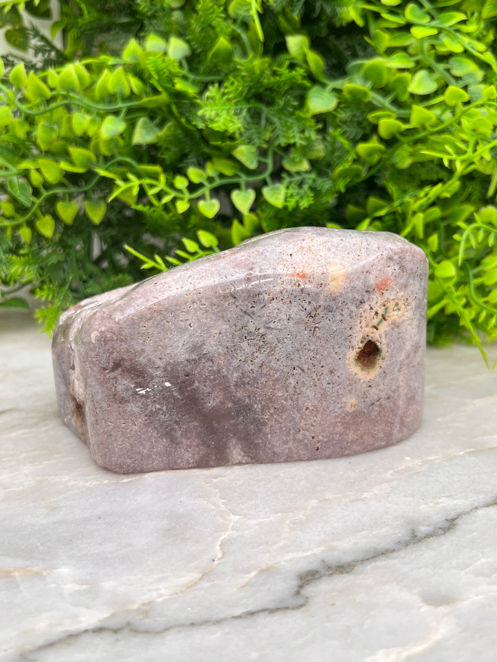 Roze amethist sculptuur