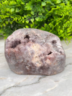 Roze amethist sculptuur