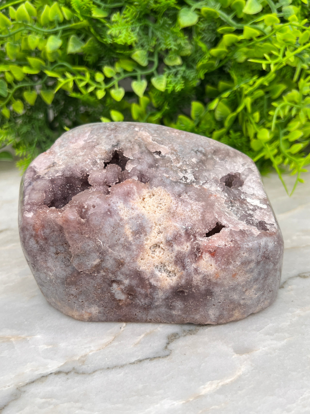 Roze amethist sculptuur