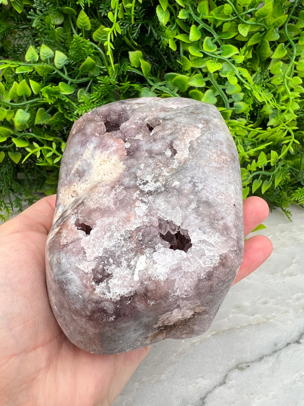 Roze amethist sculptuur