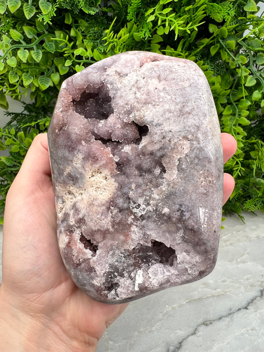 Roze amethist sculptuur