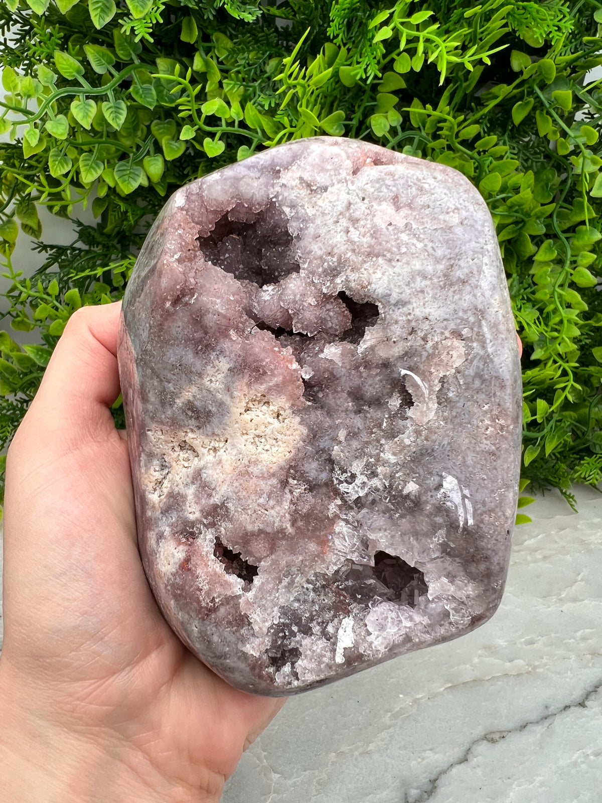 Roze amethist sculptuur