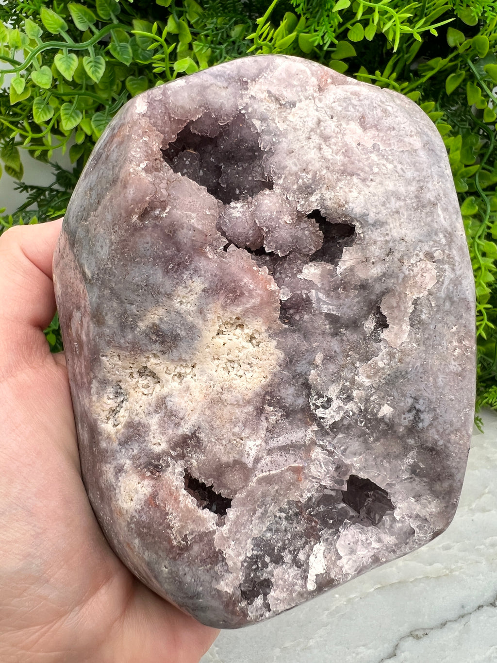 Roze amethist sculptuur