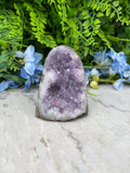 Amethist (Uruguay) cluster cut base (402 gr/9 cm)