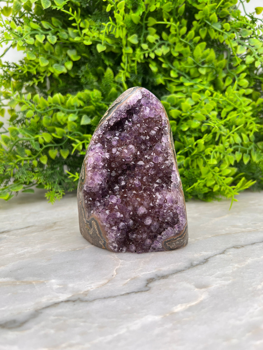 Amethist cluster cut base