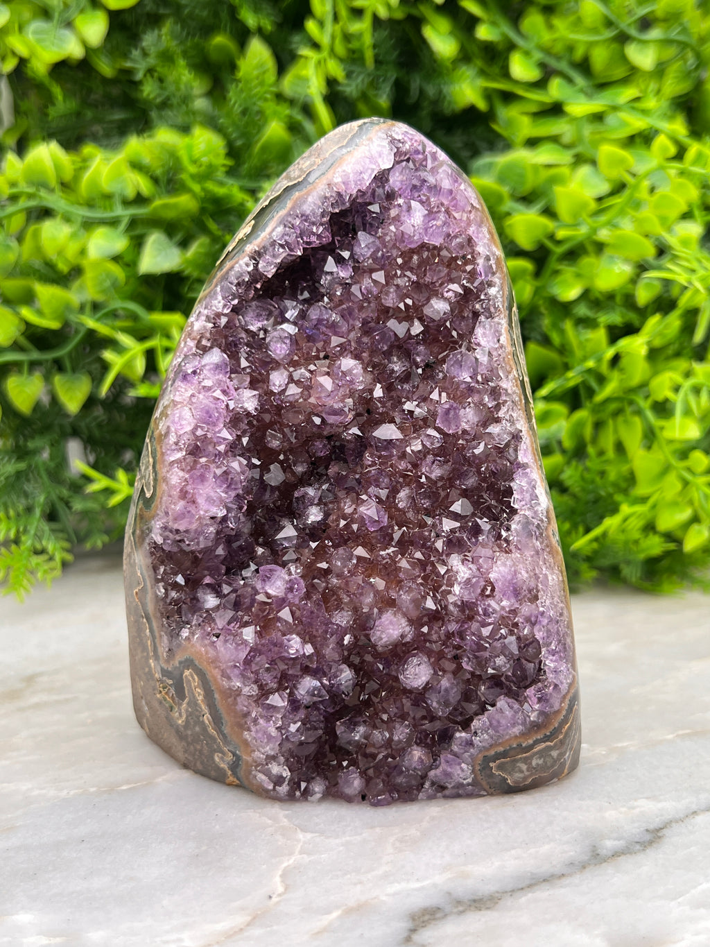 Amethist cluster cut base