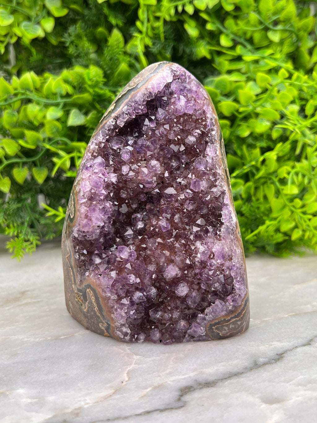 Amethist cluster cut base