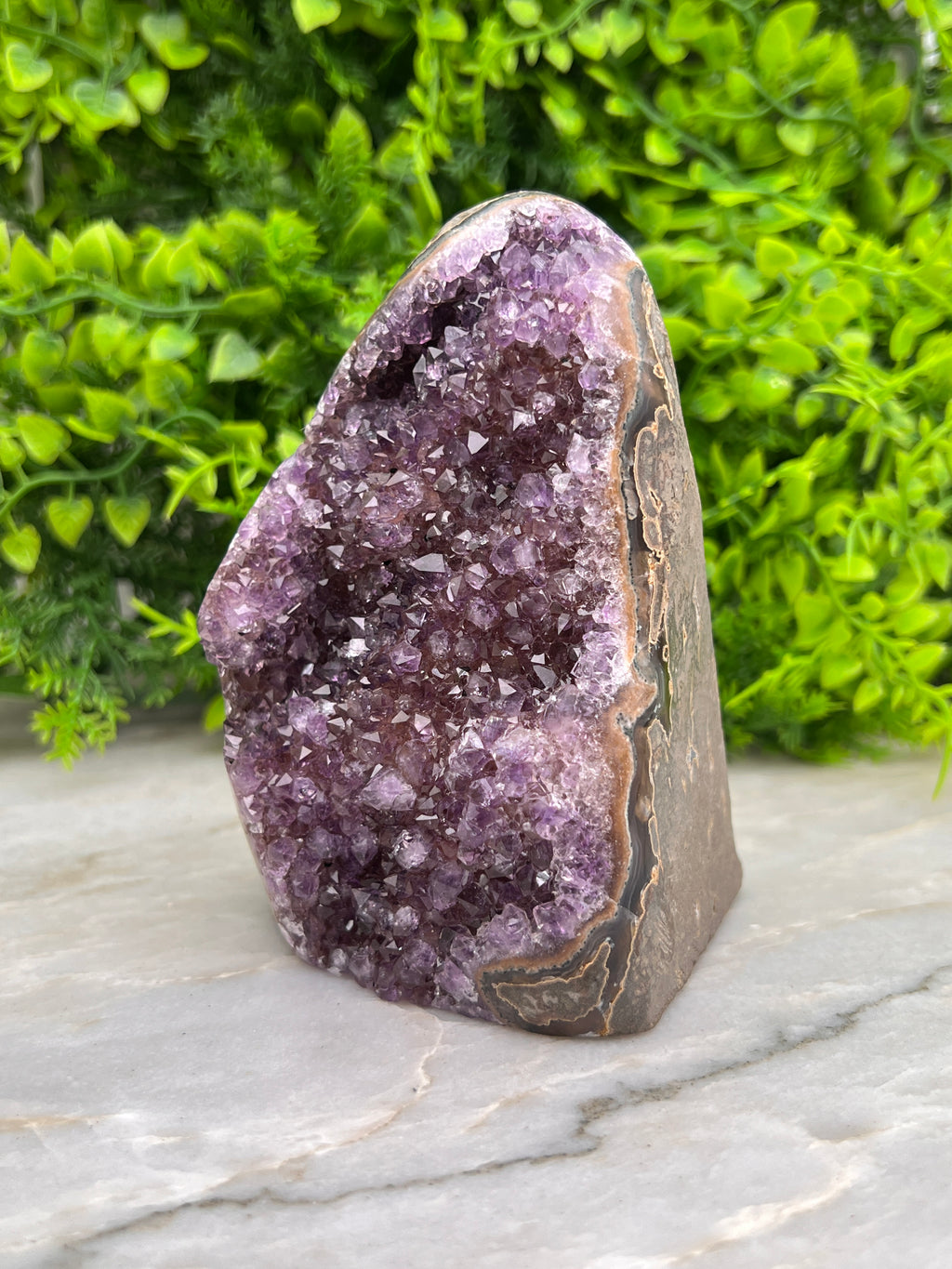 Amethist cluster cut base