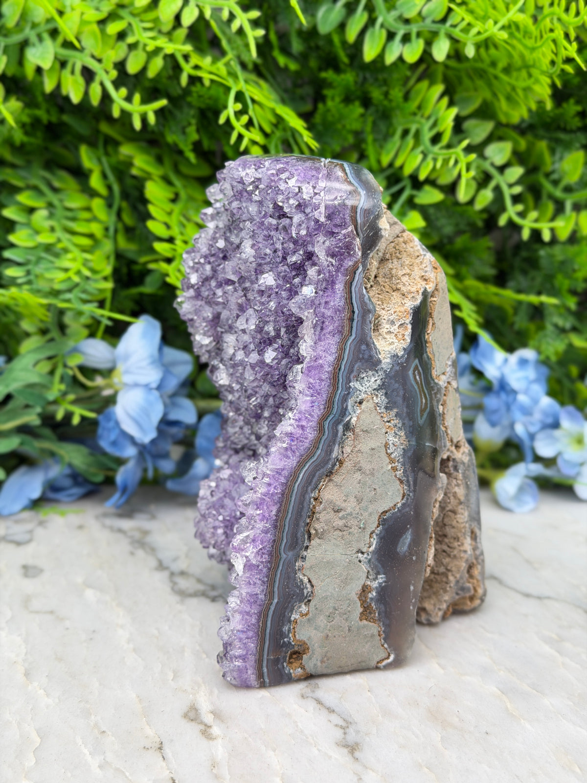 Amethyst (Uruguay) cluster-cut base (1172 gr/15 cm)