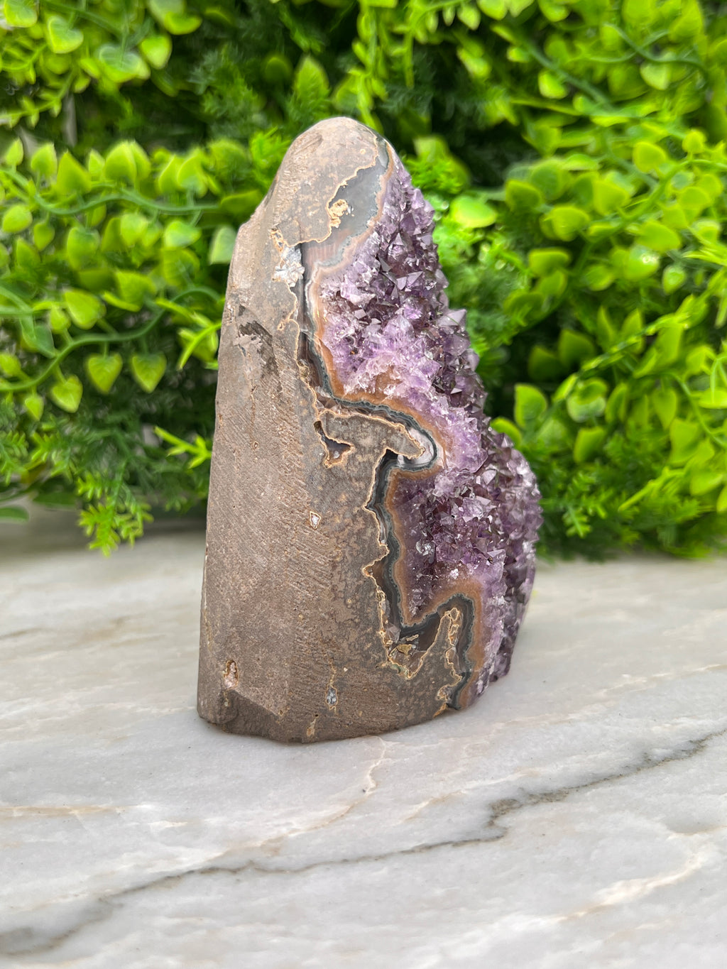 Amethist cluster cut base