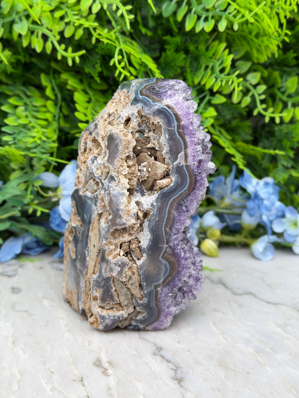 Amethyst (Uruguay) cluster-cut base (1172 gr/15 cm)