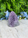 Amethist (Uruguay) cluster cut base (504 gr/9 cm)