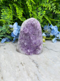 Amethist (Uruguay) cluster cut base (678 gr/10 cm)