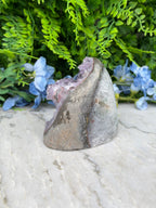 Amethist (Uruguay) cluster speciale formatie cut base (784 gr/10 cm)