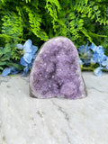 Amethyst (Uruguay) cluster-cut base (742 gr/10 cm)
