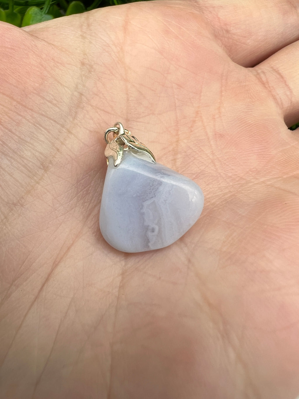 Chalcedoon hanger