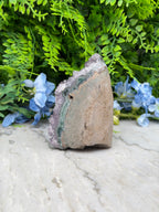 Amethist (Uruguay) cluster cut base (684 gr/11 cm)