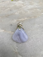 Chalcedoon hanger