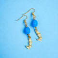 Blaue, goldene Meerjungfrauen-Ohrringe von KEY LIME STORE