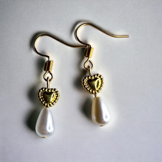 Gold pearl heart earrings