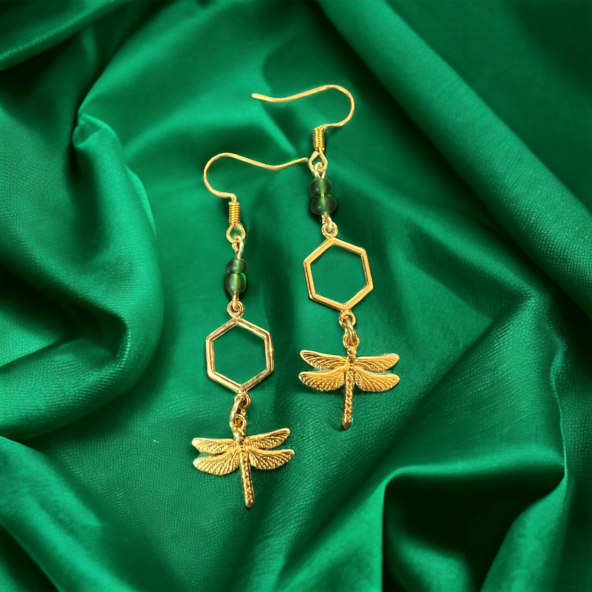 Grün-goldene Libellen-Ohrringe