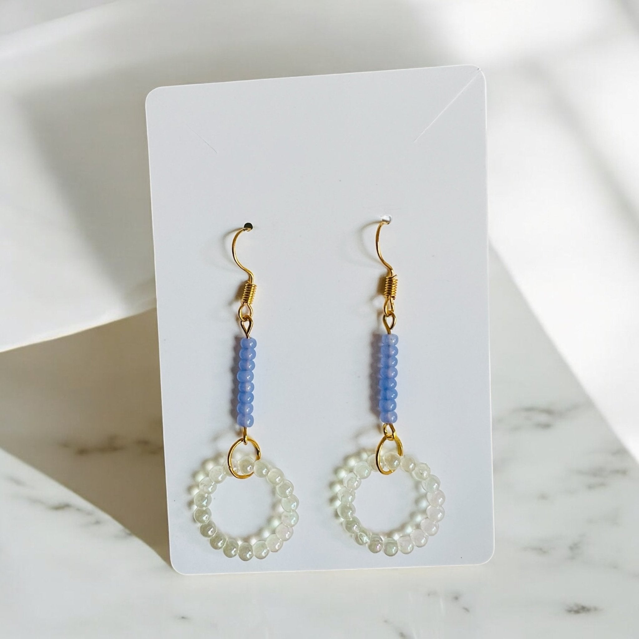 Lila-goldene Ohrringe von KEY LIME STORE
