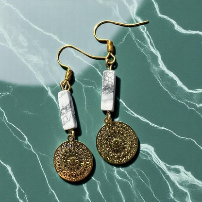 Marble-look gold earrings