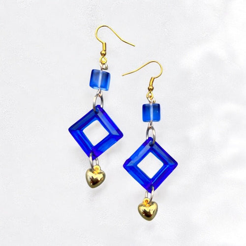 Blau-goldene Herz-Ohrringe von KEY LIME STORE