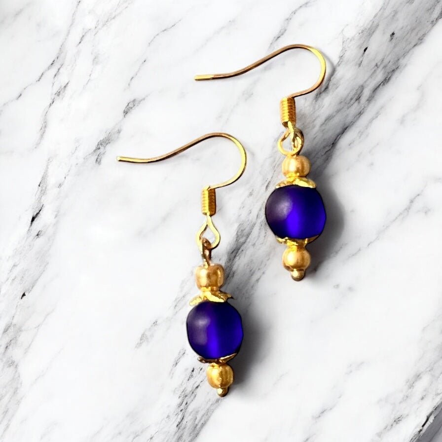 Blau-goldene Ohrringe von KEY LIME STORE