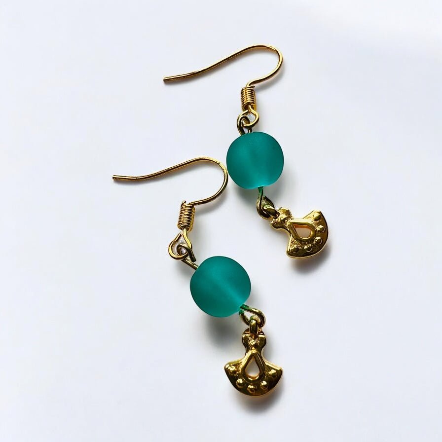 Türkisfarbene goldene Ohrringe von KEY LIME STORE