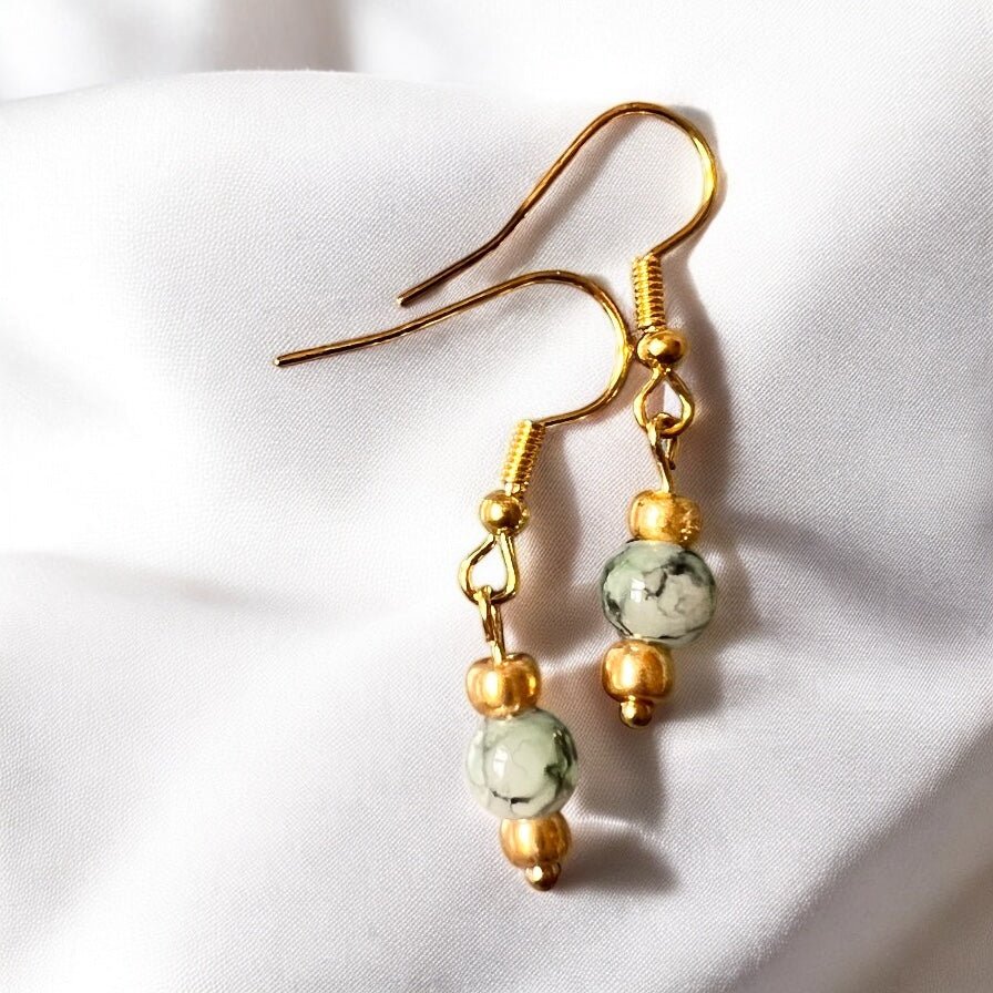 Gold-grün-graue Ohrringe von KEY LIME STORE