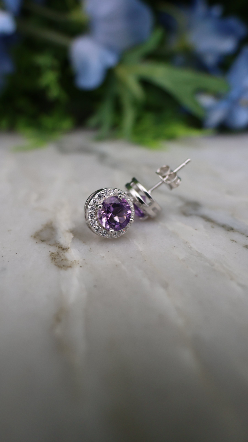 Oorsteker Amethist rond (cz) 925 sterling zilver