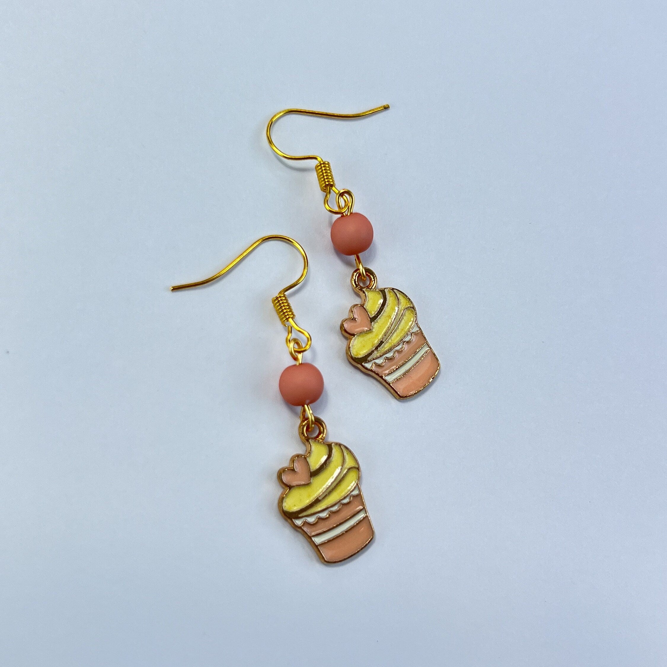 Cupcake oorbellen - lengte 4 cm