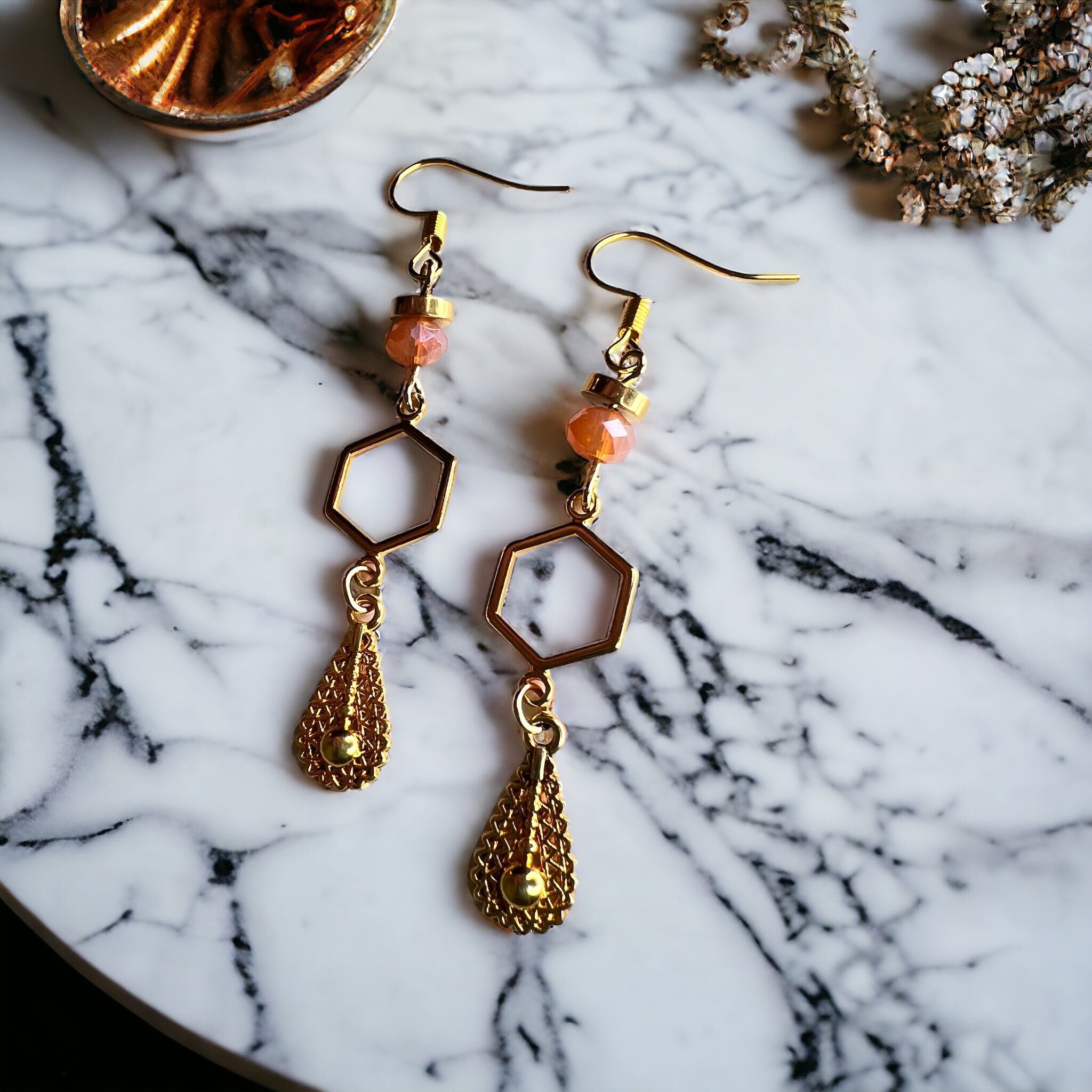 Goldrosa Ohrringe von KEY LIME STORE