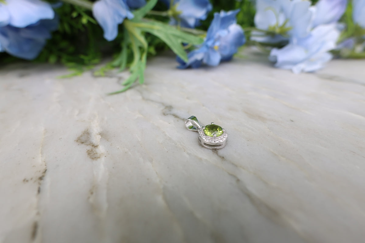 Hanger Peridoot rond (cz) 925 sterling zilver