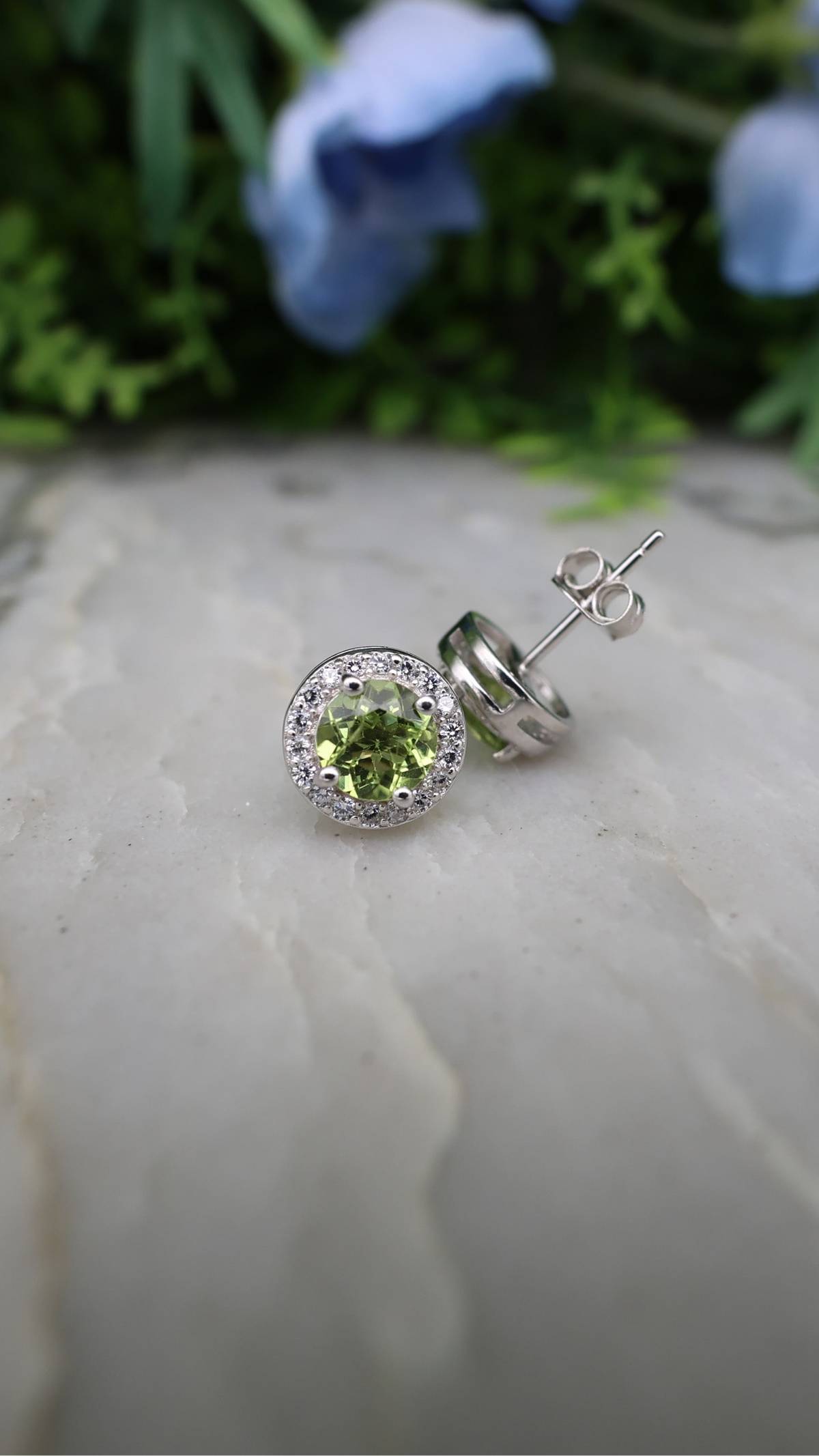 Oorsteker Peridot rond (cz) 925 sterling zilver
