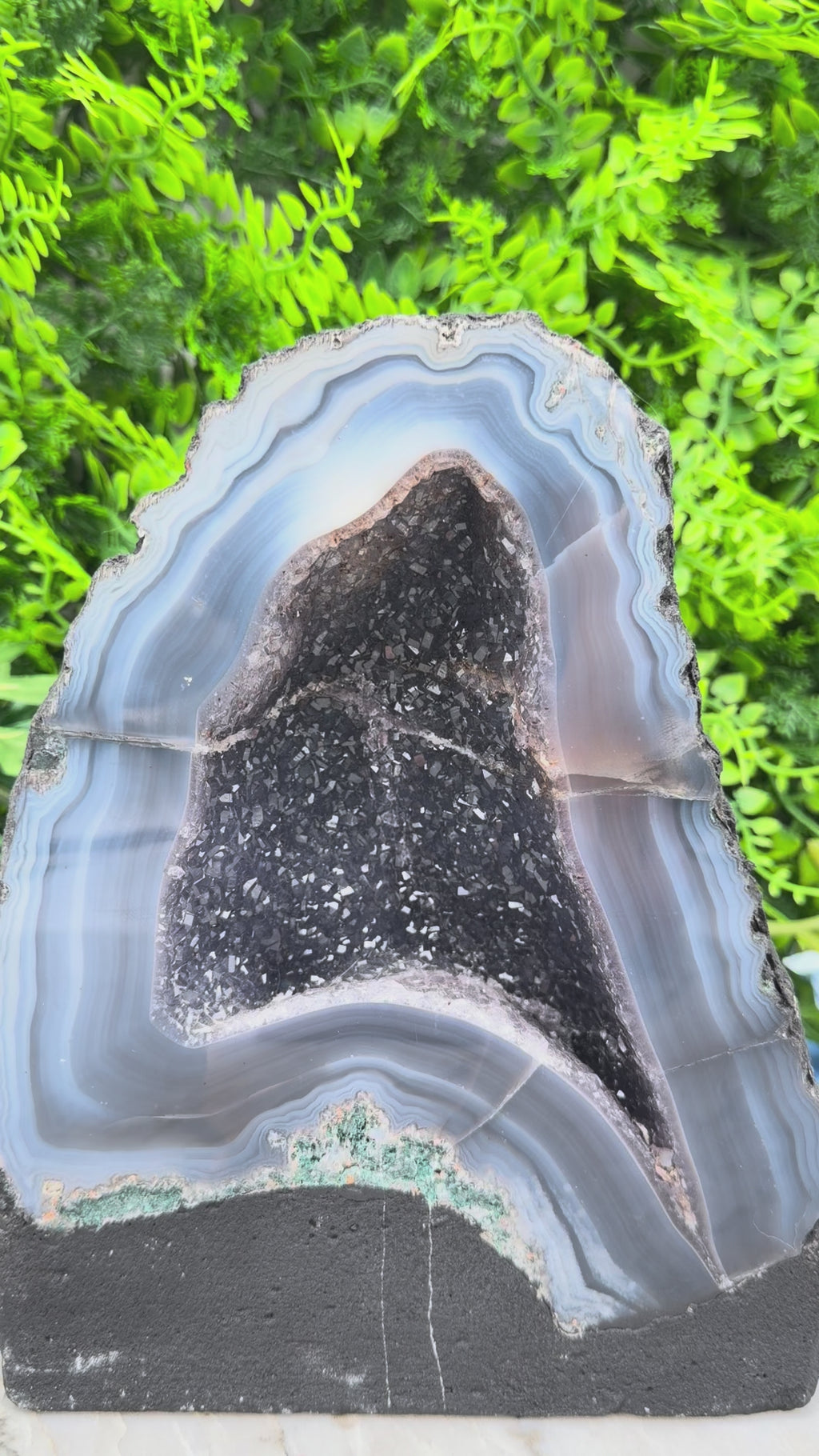 Amethist geode met Agaat (4186 gr/20.5 cm)