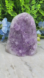 Amethist (Uruguay) cluster cut base (678 gr/10 cm)