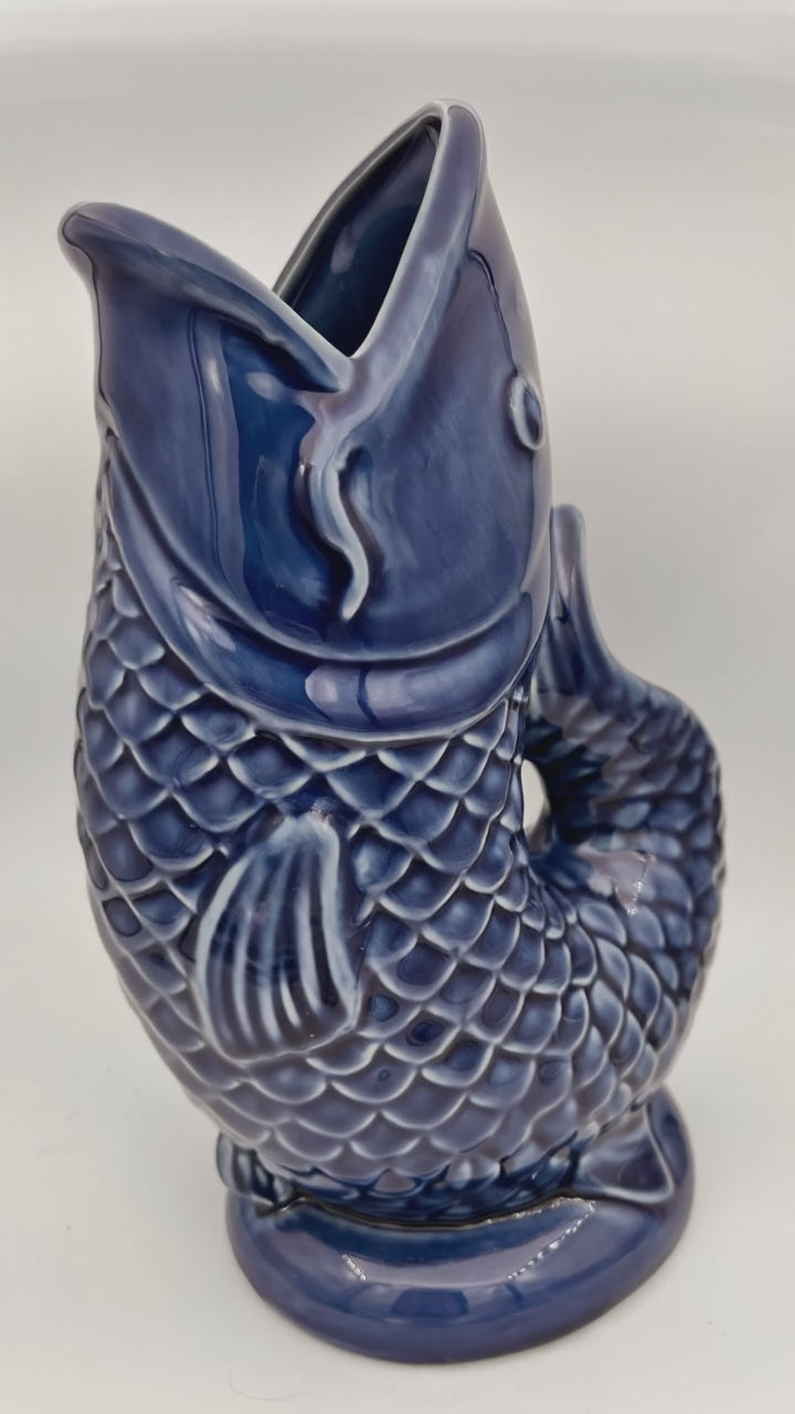 Video laden: Blauwe vis vaas van 26 cm hoog