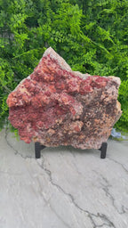 Rode Kwarts cluster XL op standaard