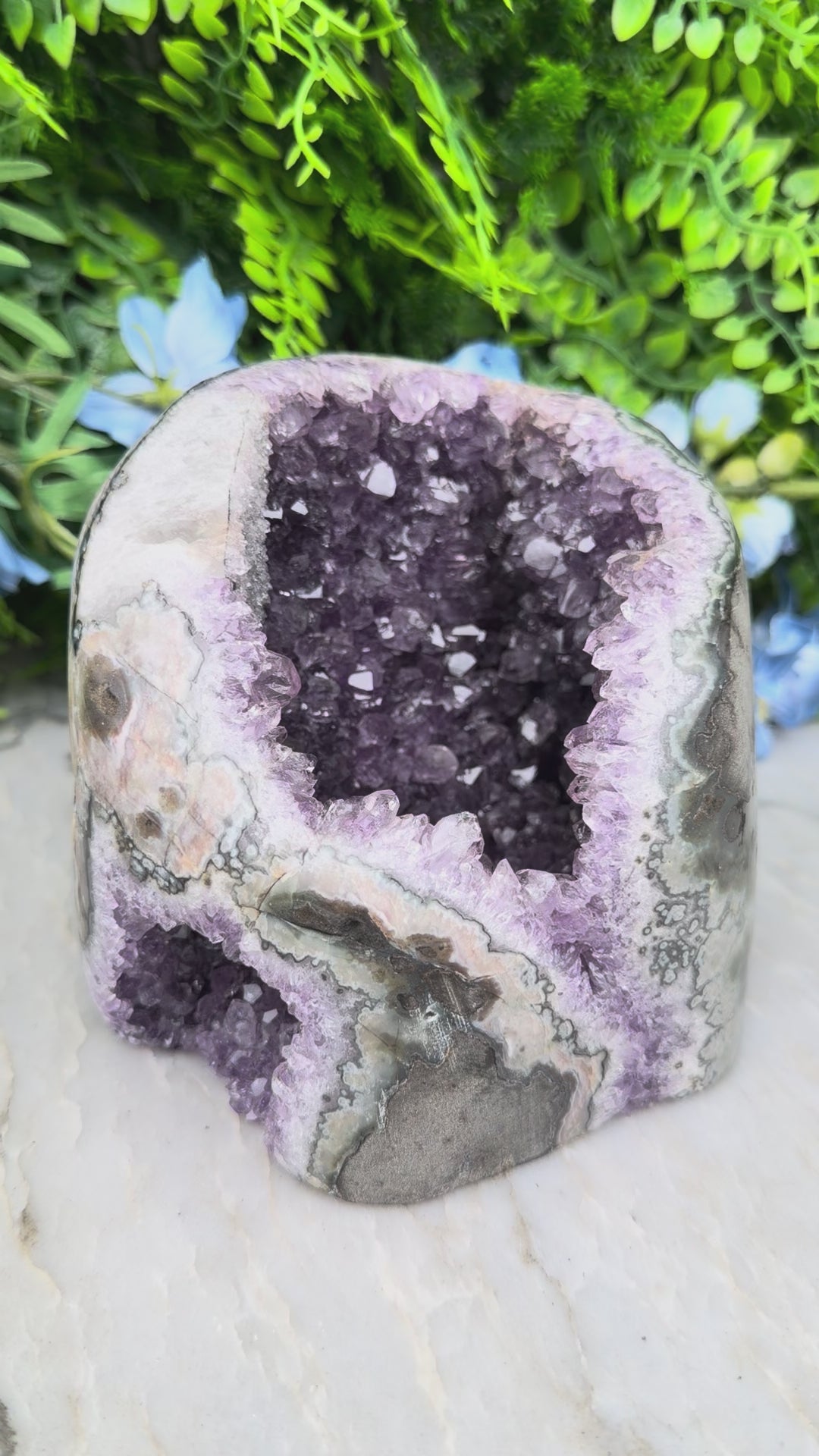 XL - Amethist cluster grot (1594 gr/12 cm)