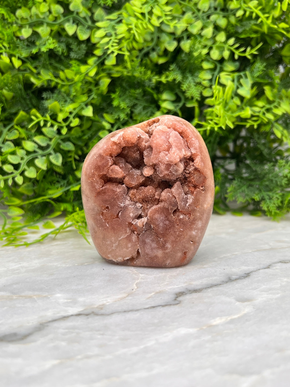 Roze amethist vrijstaand